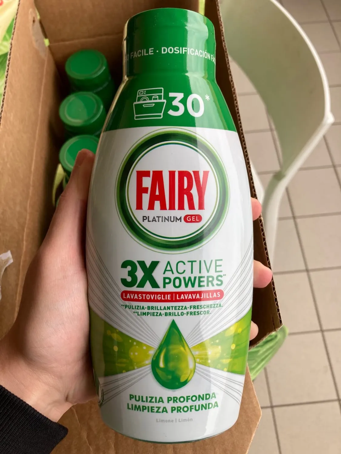 Fairy Platinum Gel Lavastoviglie 12pz Limone 360 Lavaggi