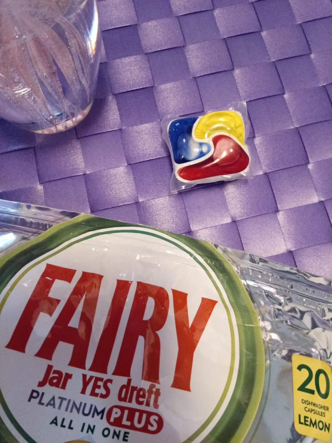 Fairy Platinum Plus pastiglie lavastoviglie limone 100 pz anti-opaco