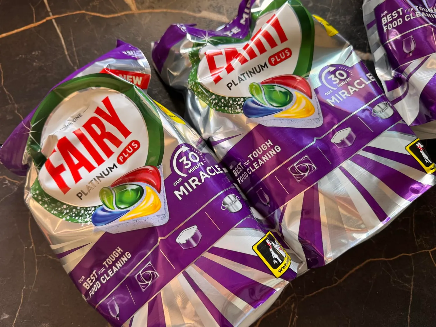 Fairy 30 Minuti Miracle Platinum Plus pastiglie lavastoviglie 152pz limone