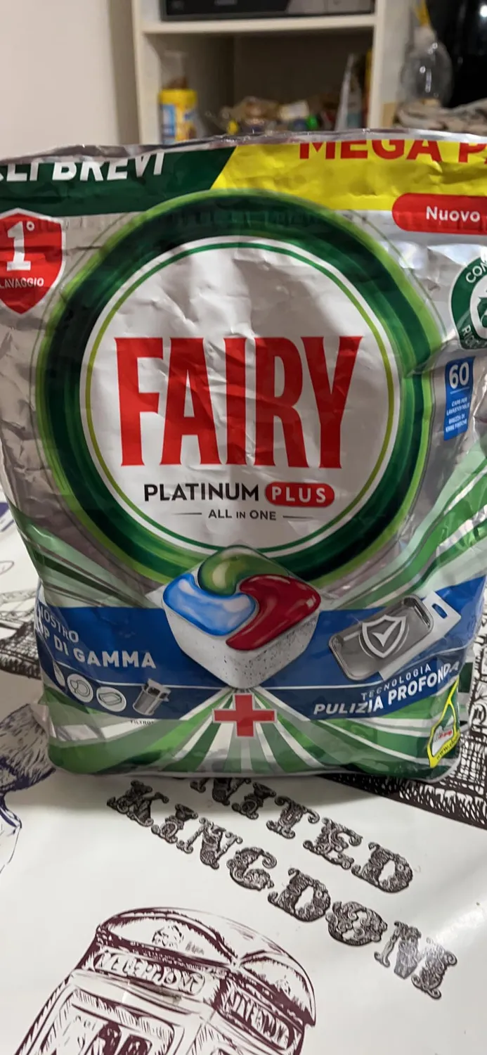 Fairy Platinum Plus pastiglie lavastoviglie 60 capsule erbe fresche
