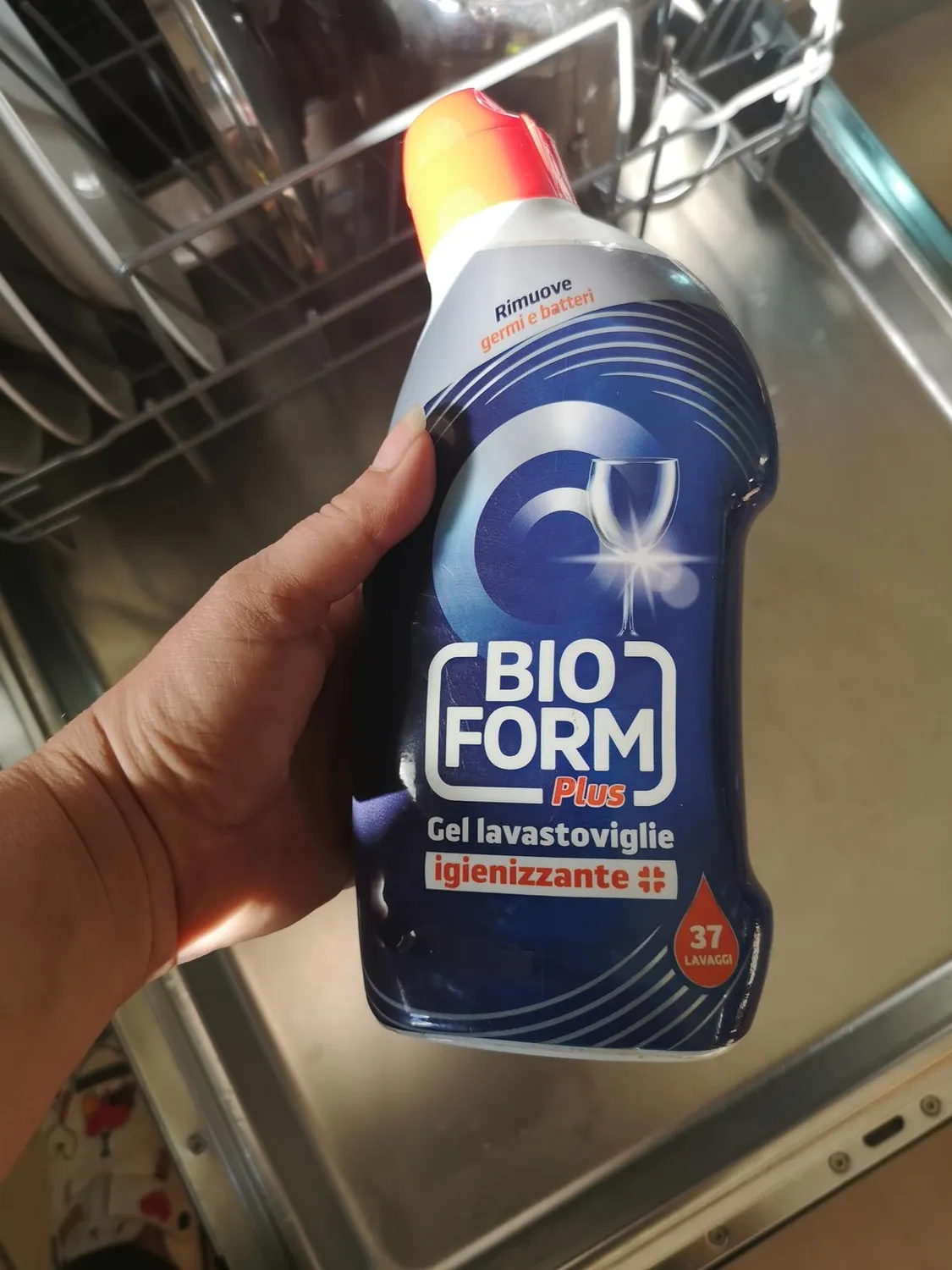 Bioform Plus gel lavastoviglie igienizzante limone 740 ml