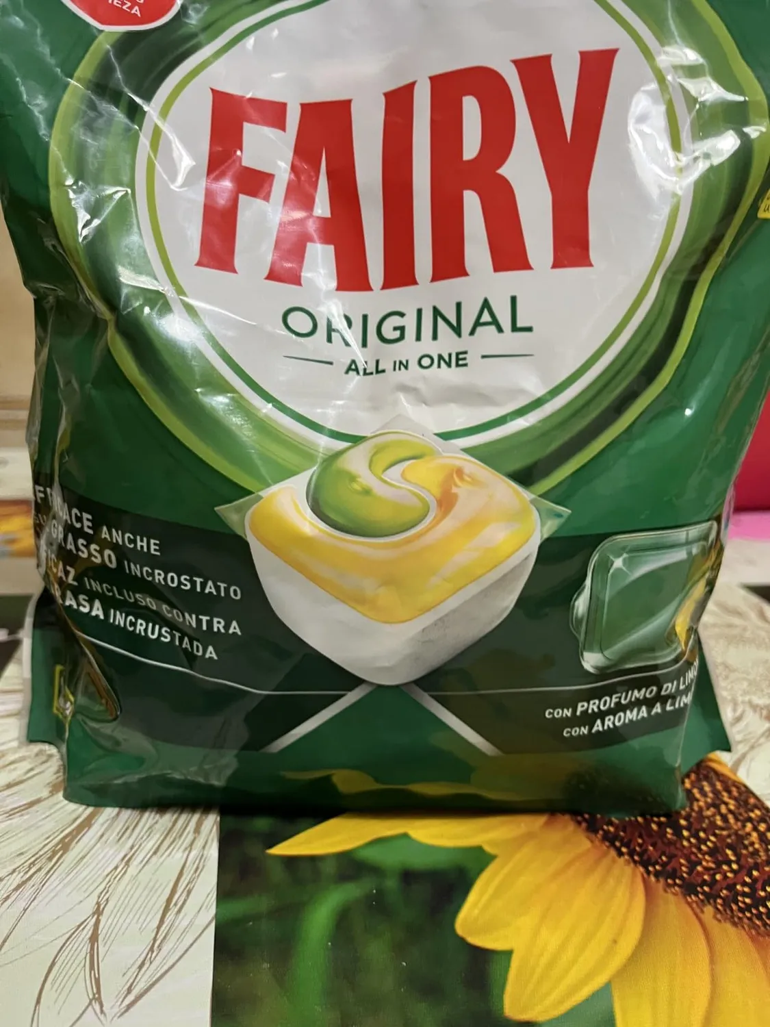 Fairy Original All in One pastiglie 82 capsule limone