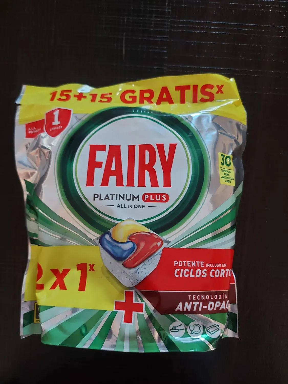 Fairy Platinum Plus pastiglie lavastoviglie 192 pz limone tutto in uno