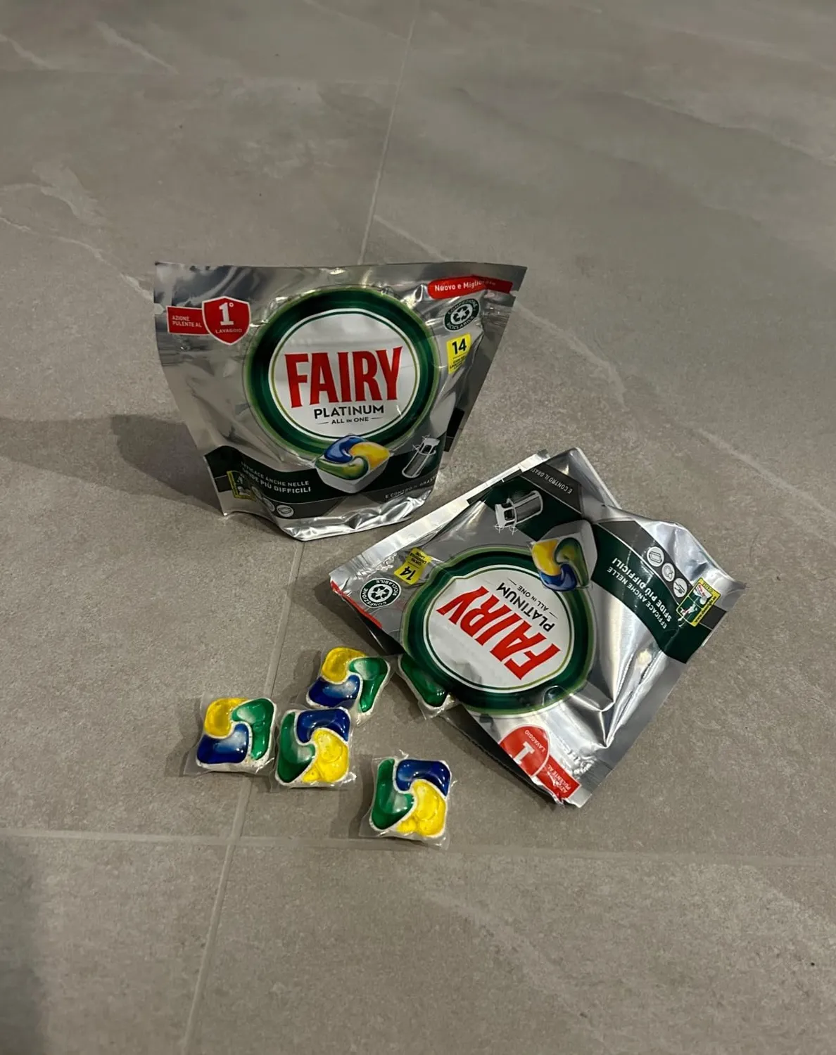 Fairy Platinum Pastiglie Lavastoviglie 140 caps limone