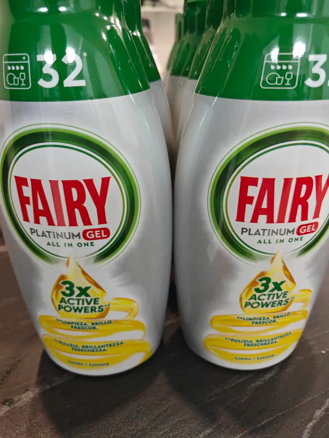Fairy Platinum Gel lavastoviglie 384 lavaggi limone