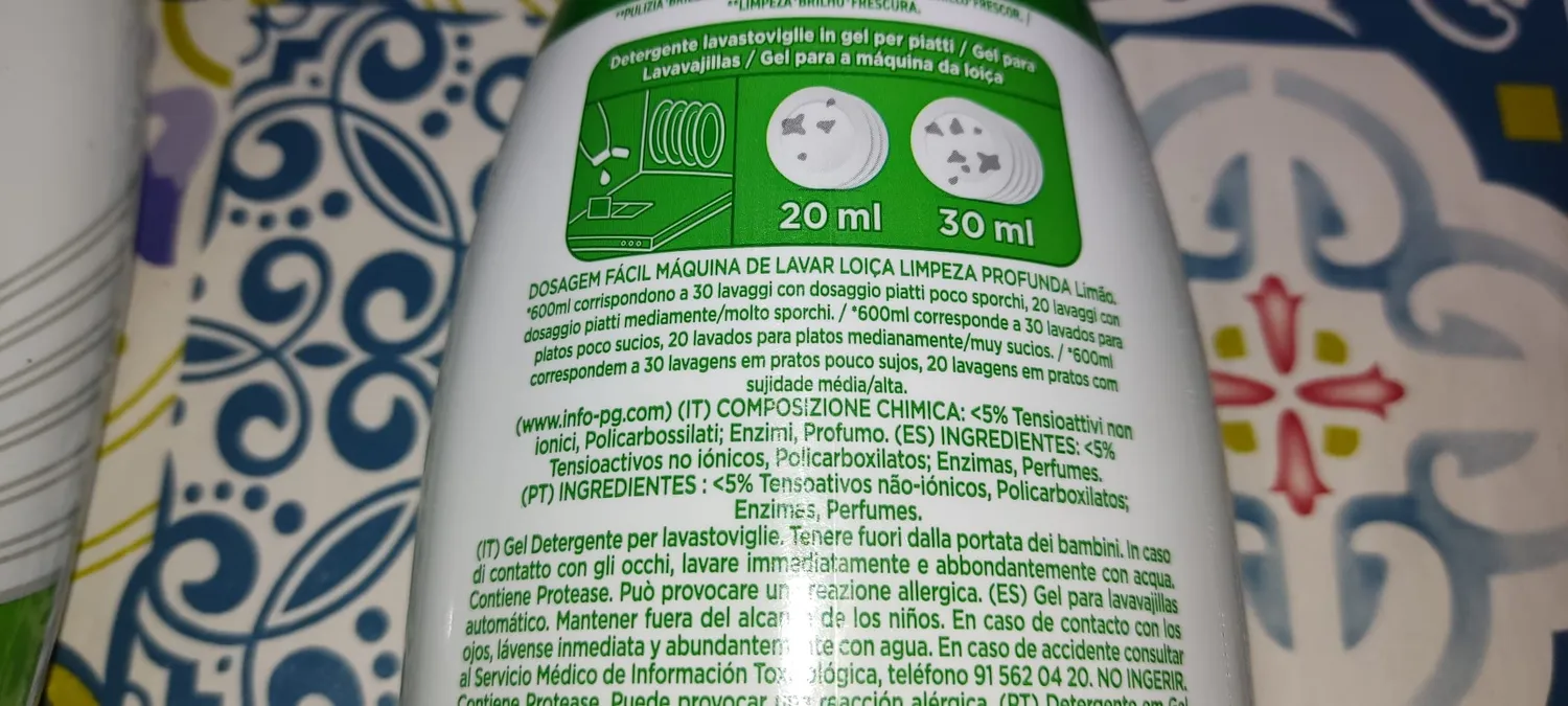 Fairy Platinum Gel lavastoviglie 60 lavaggi limone