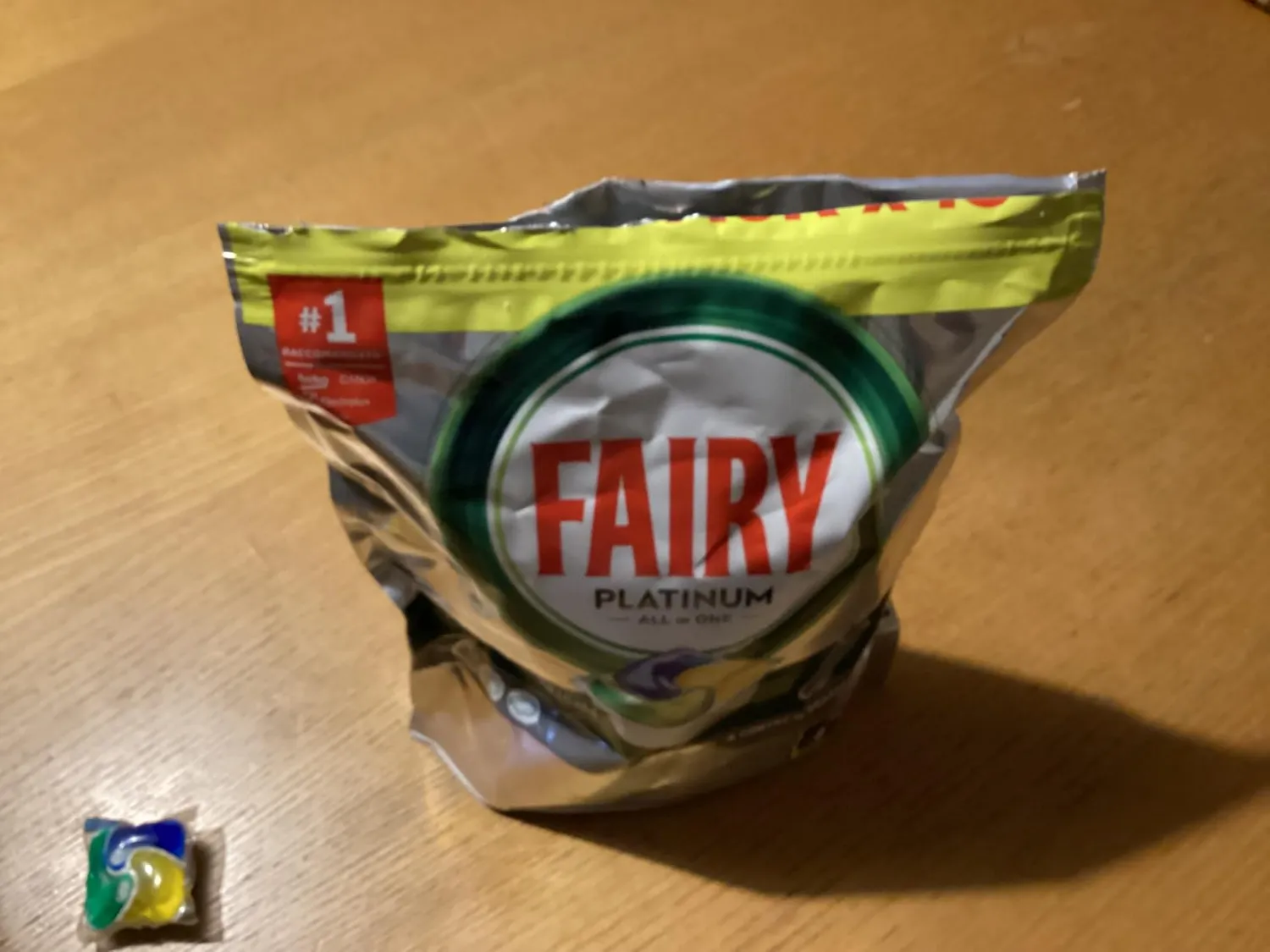 Fairy Platinum Limone capsule lavastoviglie 180 pz filtro pulito